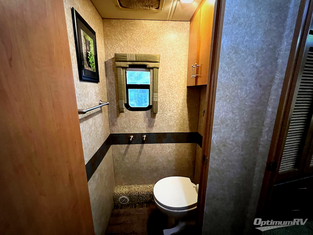 2009 Four Winds Magellan 36R Photo 18