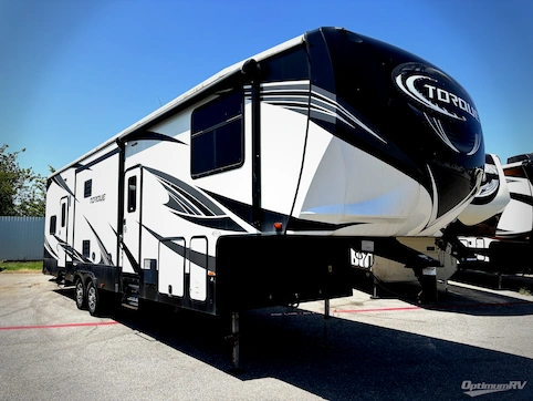 Used 2018 Heartland Torque TQ 325 Featured Photo