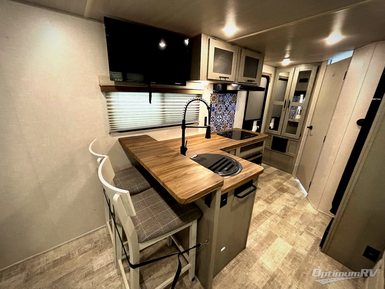 2024 Forest River IBEX 19MSB Photo 9