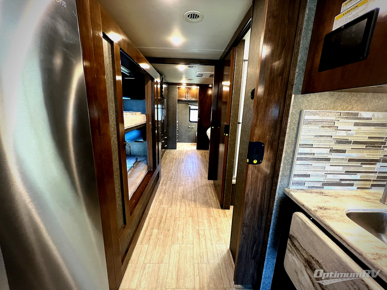 2020 Thor Challenger 37DS Photo 15