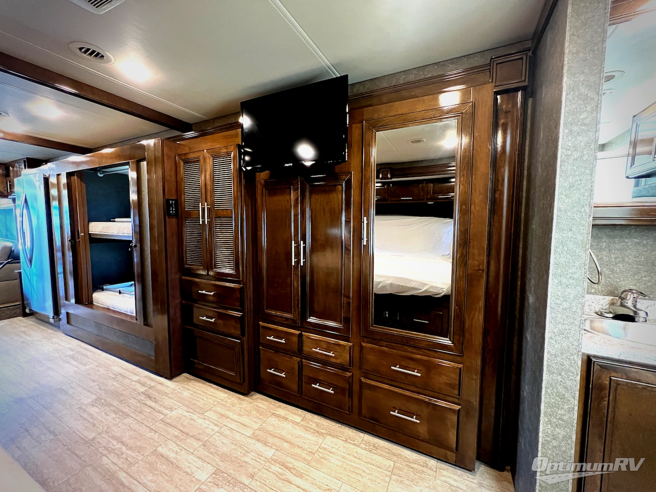 2020 Thor Challenger 37DS Photo 22