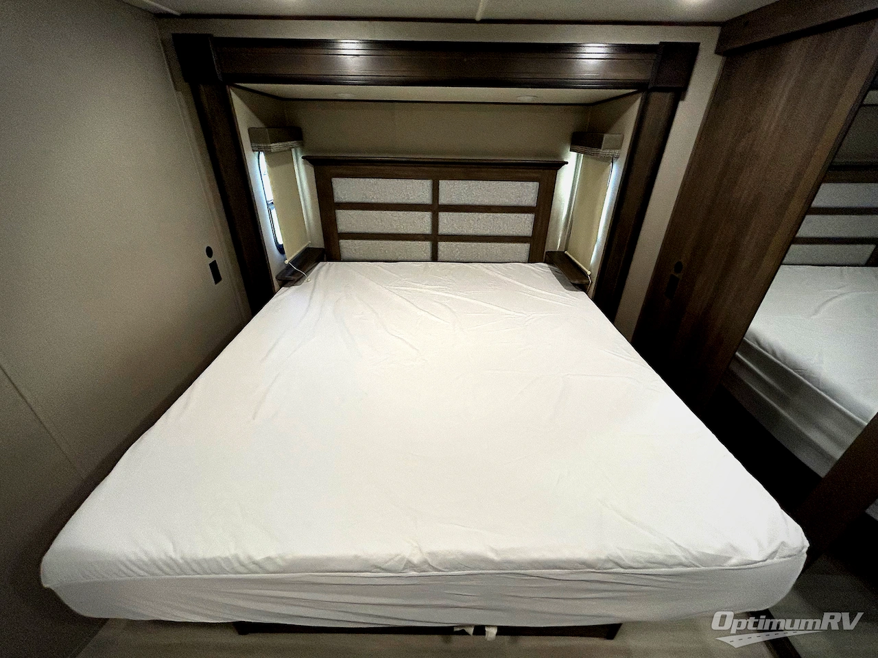 2021 Grand Design Solitude S-Class 3740BH Photo 9