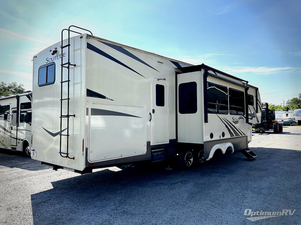 2021 Grand Design Solitude S-Class 3740BH Photo 2