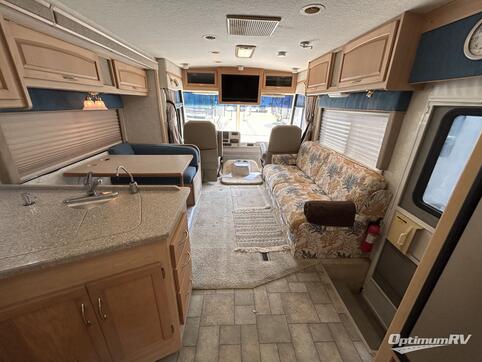 2005 Itasca Sunrise 31W RV Photo 3