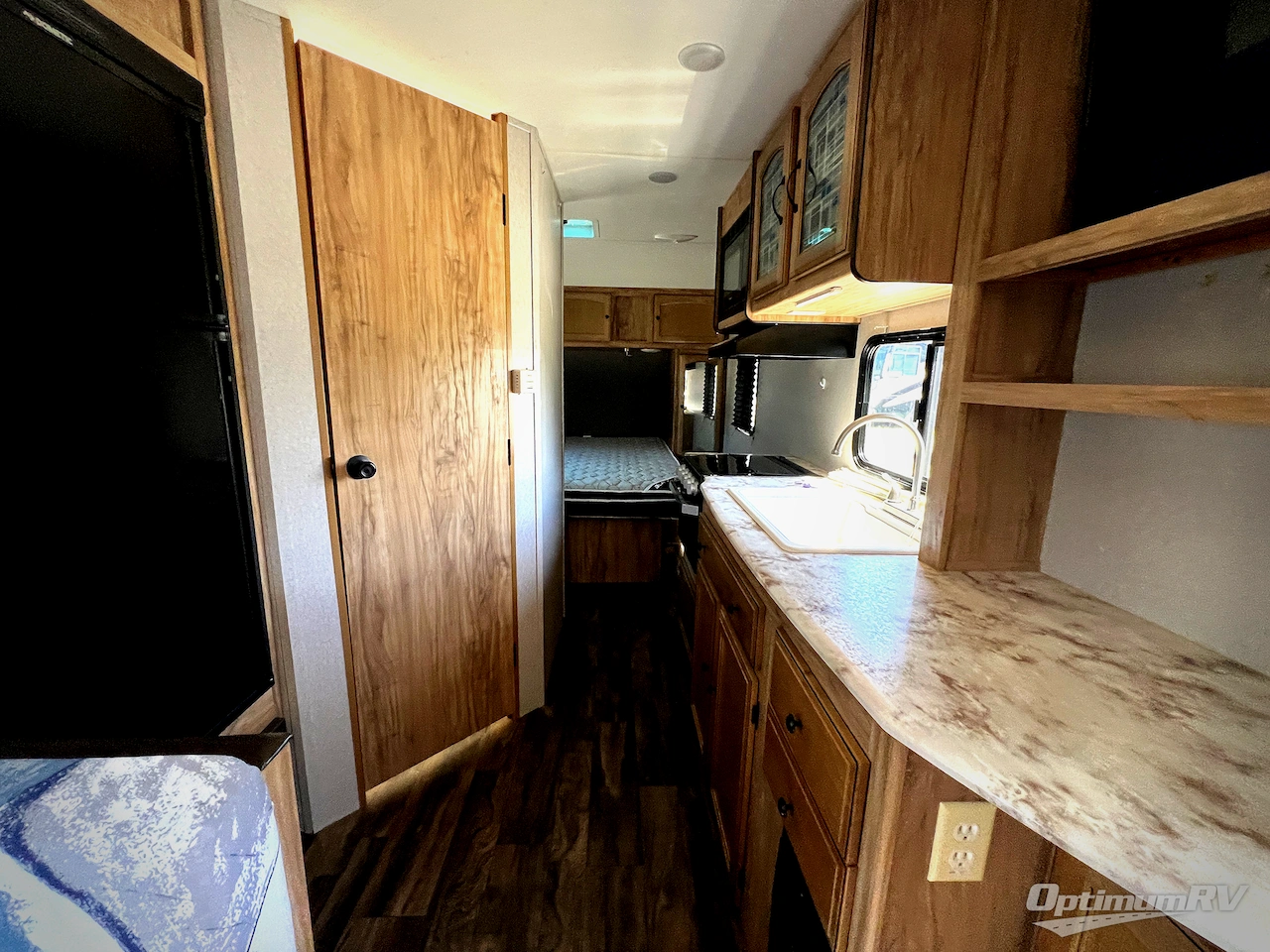 2019 Coachmen Freedom Express Ultra Lite 204RD Photo 15