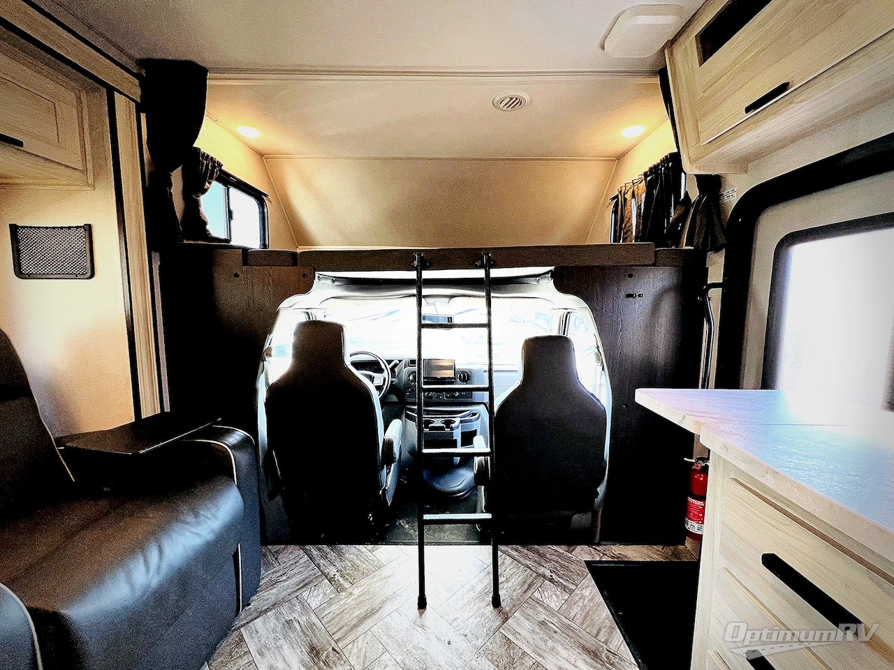 2022 Forest River Sunseeker Classic 3010DS Ford Photo 4