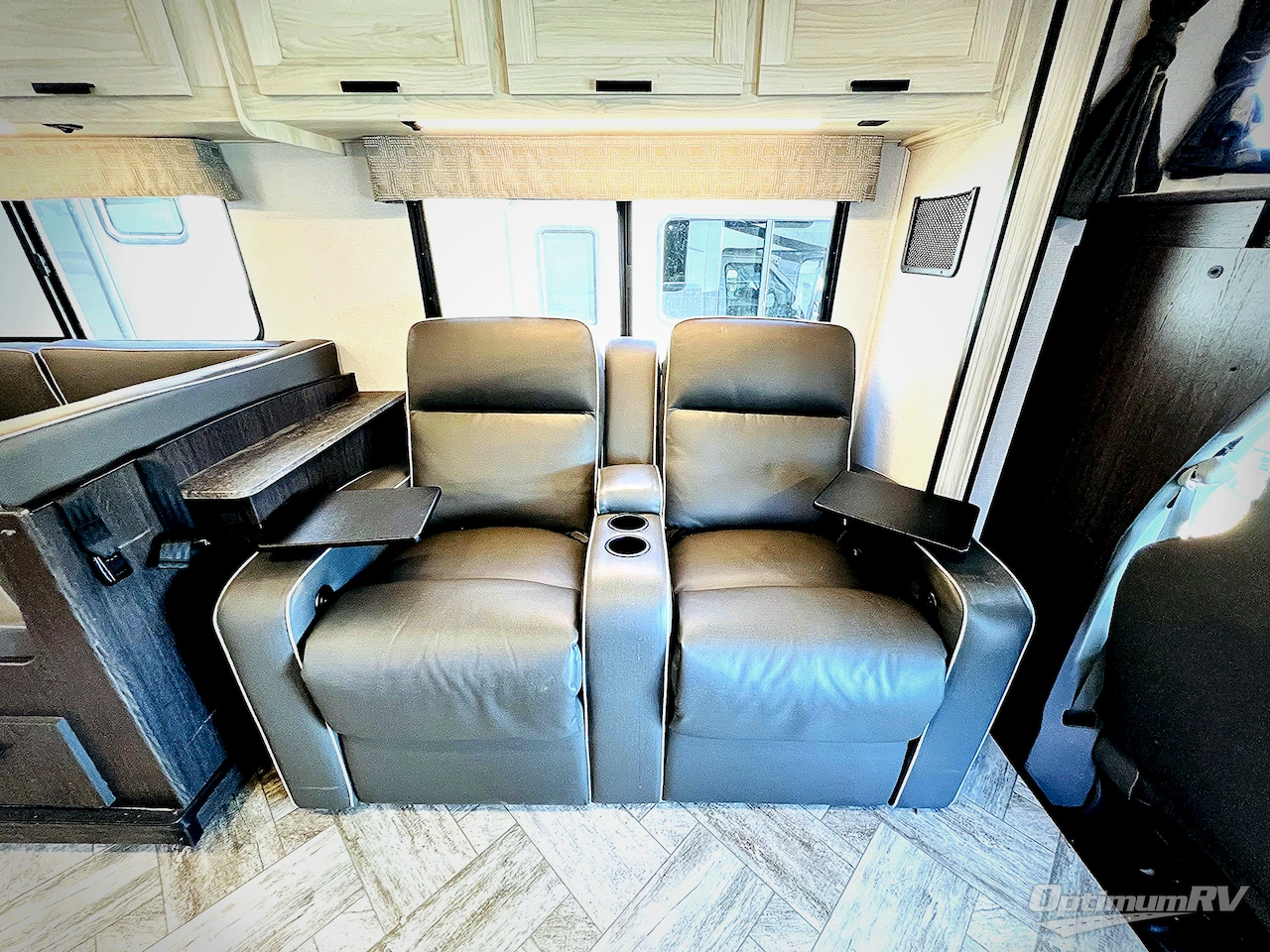 2022 Forest River Sunseeker Classic 3010DS Ford Photo 7