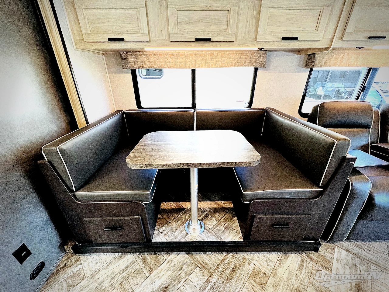 2022 Forest River Sunseeker Classic 3010DS Ford Photo 8