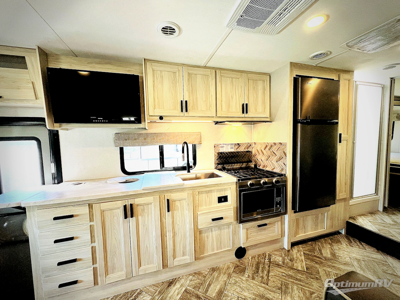 2022 Forest River Sunseeker Classic 3010DS Ford Photo 9
