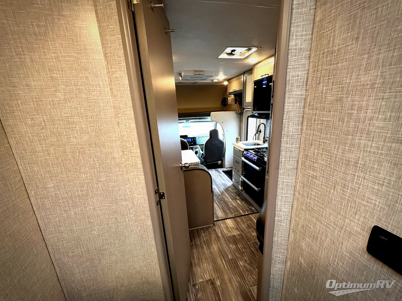2024 Thor Four Winds 22E Photo 32