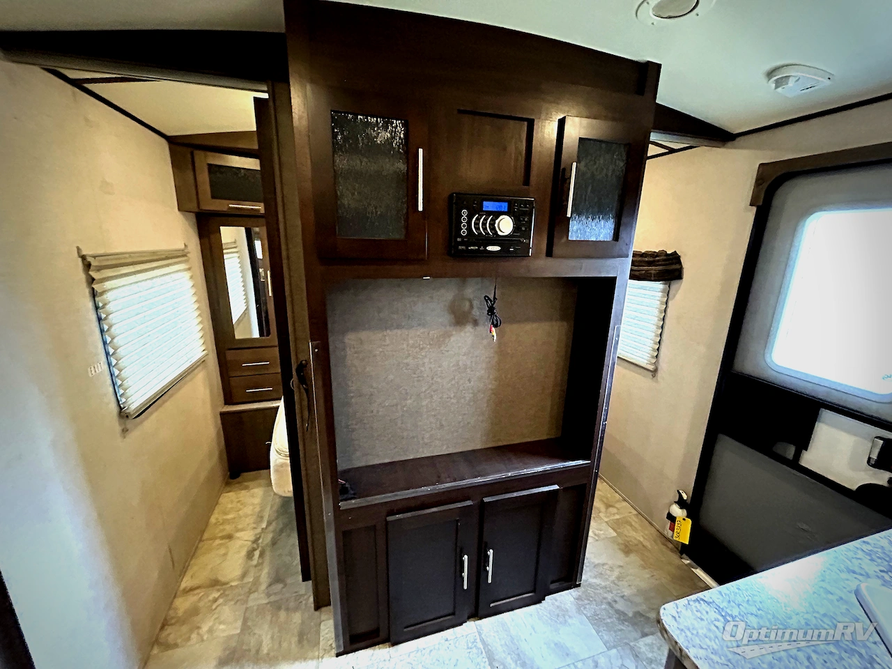 2018 Forest River Surveyor 295QBLE Photo 8