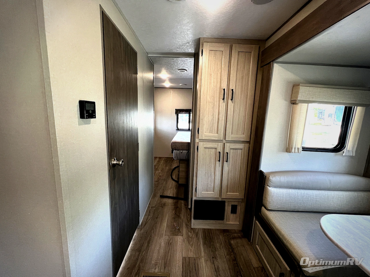 2025 Coachmen Catalina Legacy Edition 343BHTS Photo 15
