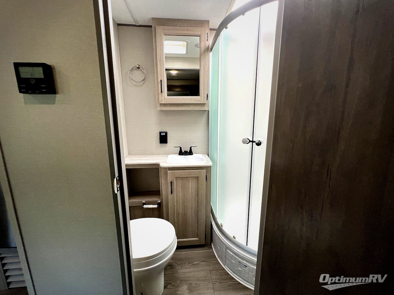 2025 Coachmen Catalina Legacy Edition 343BHTS Photo 18