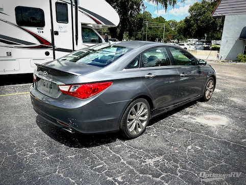 2012 Hyundai Hyundai Sonata RV Photo 2