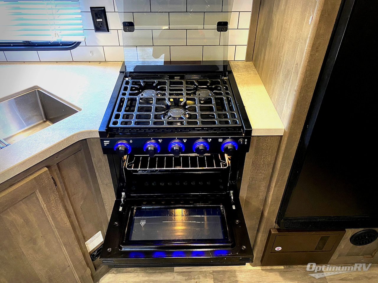 2022 Forest River XLR Micro Boost 27LRLE Photo 14