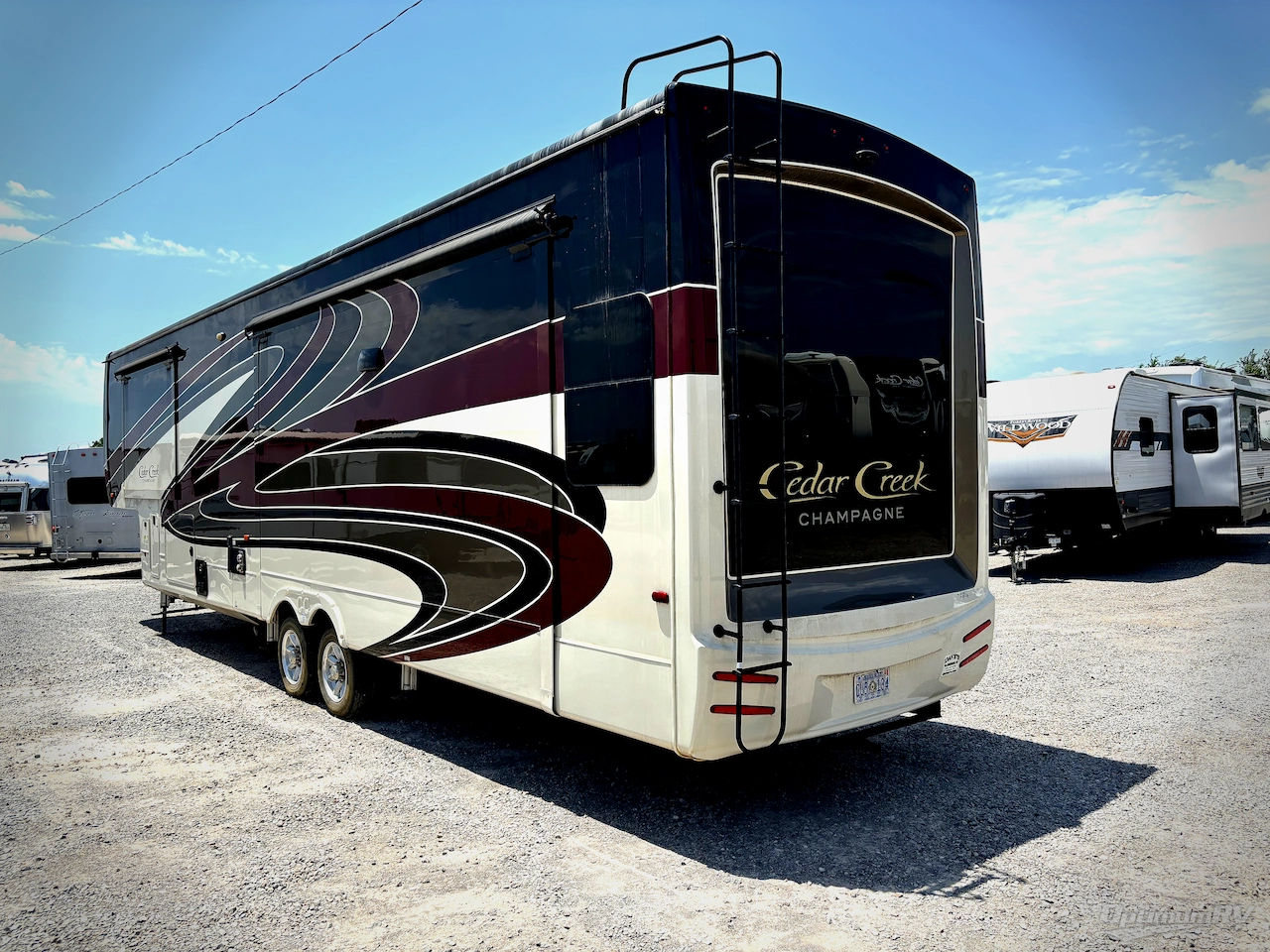 2020 Forest River Cedar Creek Champagne Edition 38EL Photo 3