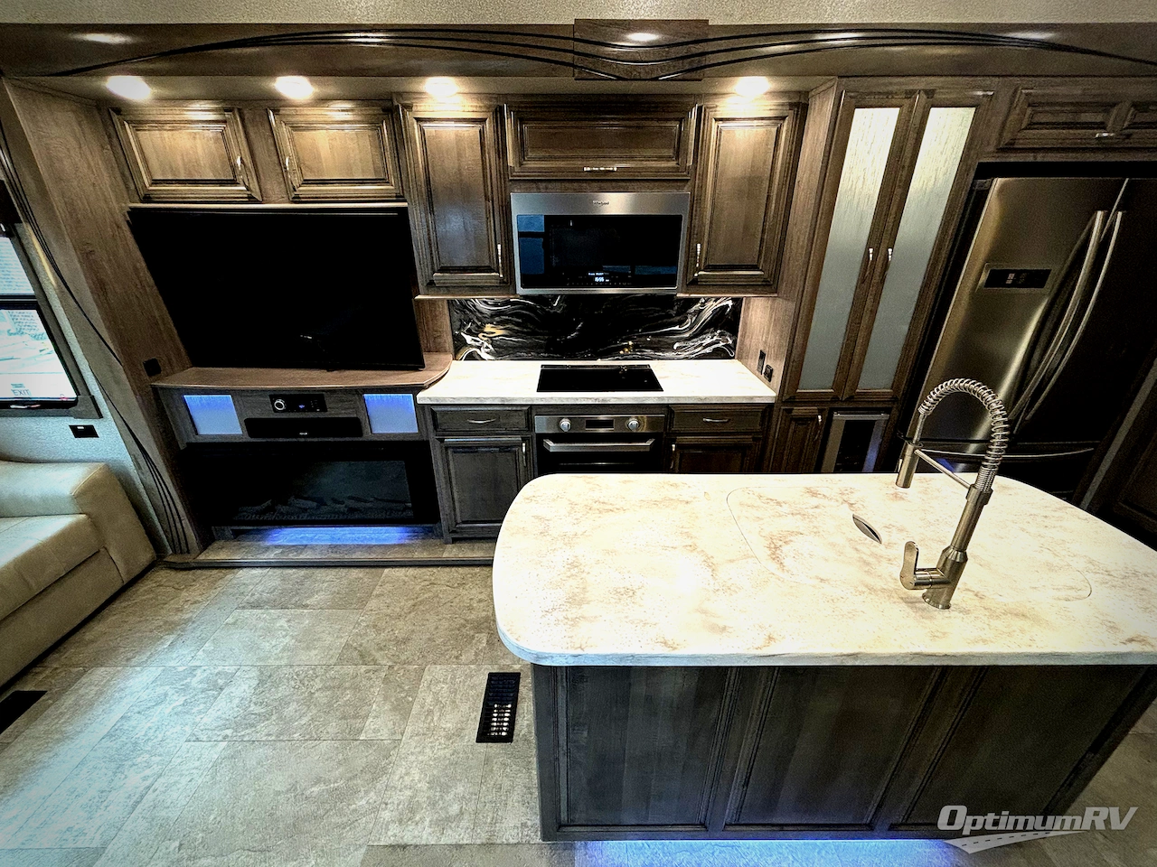 2020 Forest River Cedar Creek Champagne Edition 38EL Photo 5