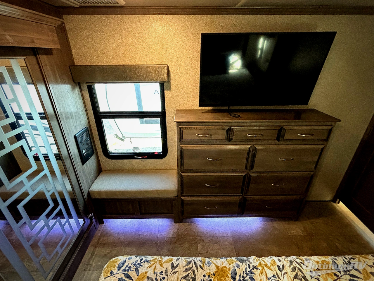 2020 Forest River Cedar Creek Champagne Edition 38EL Photo 11