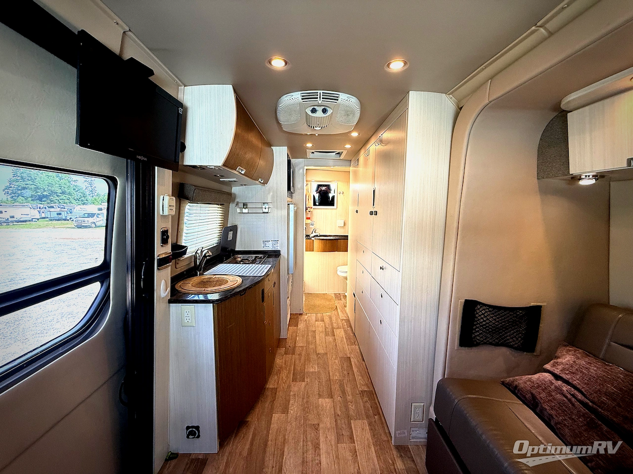 2013 Leisure Travel Free Spirit Free Spirit SS Photo 7
