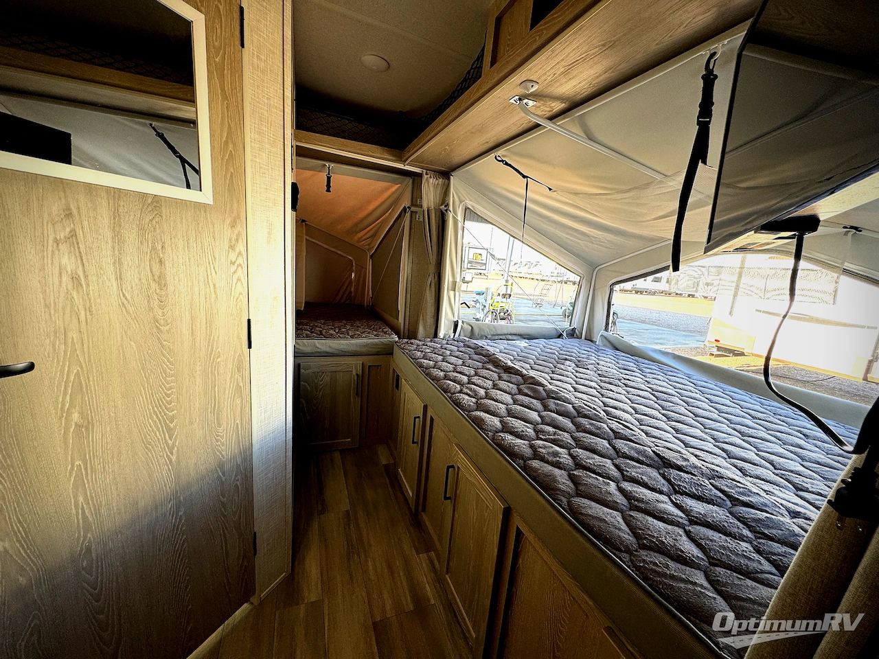 2022 Forest River Rockwood Roo 233S Photo 10