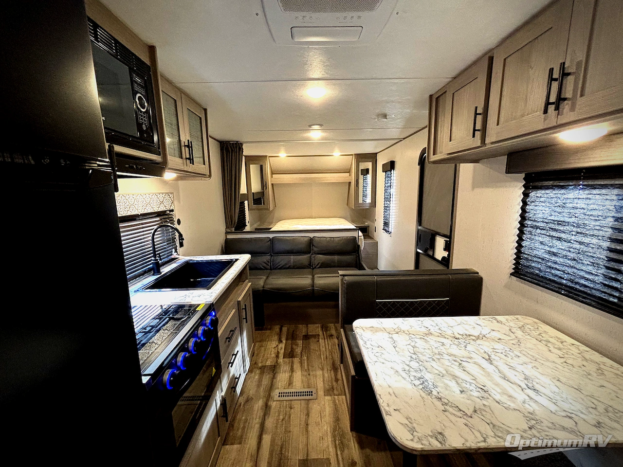 2023 Dutchmen Coleman Lantern LT Series 274BH Photo 6