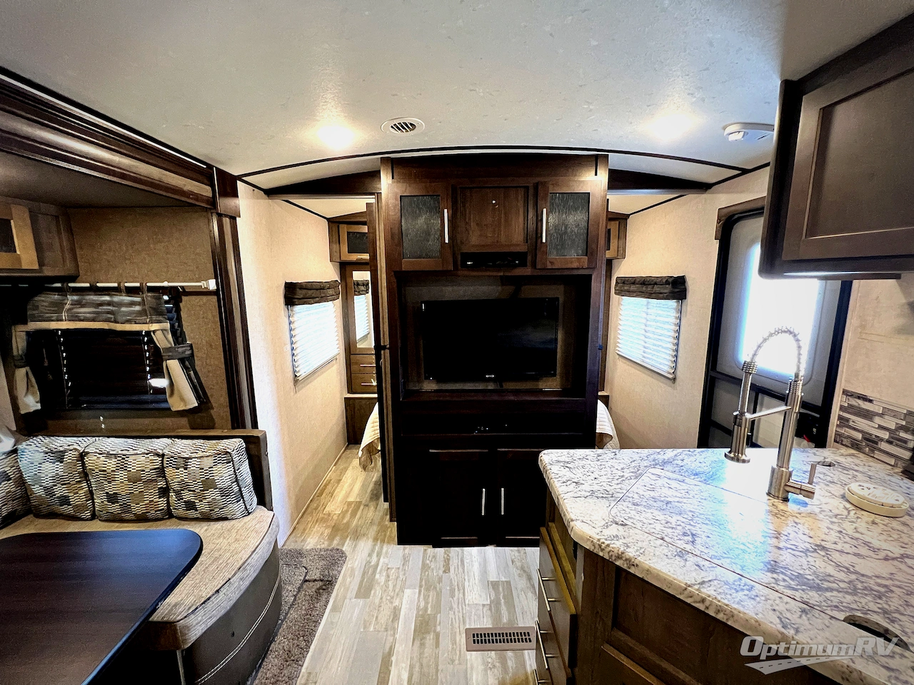 2018 Forest River Surveyor 245BHS Photo 4