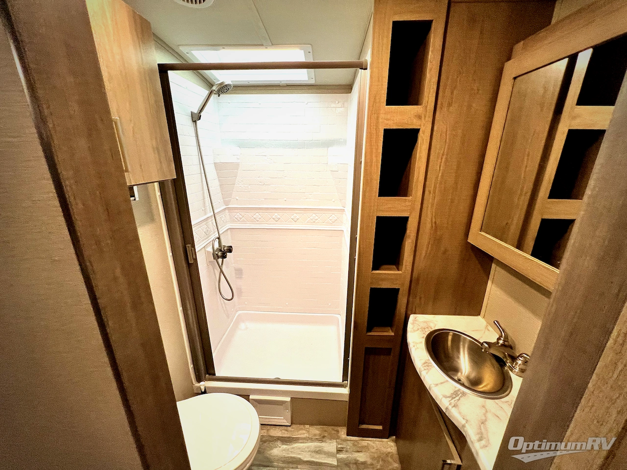 2022 Grand Design Imagine 2970RL Photo 14