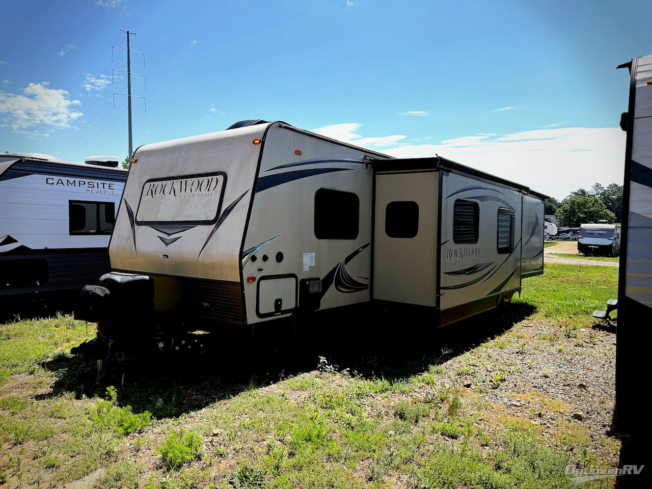 2015 Forest River Rockwood Ultra Lite 2910TS Photo 4