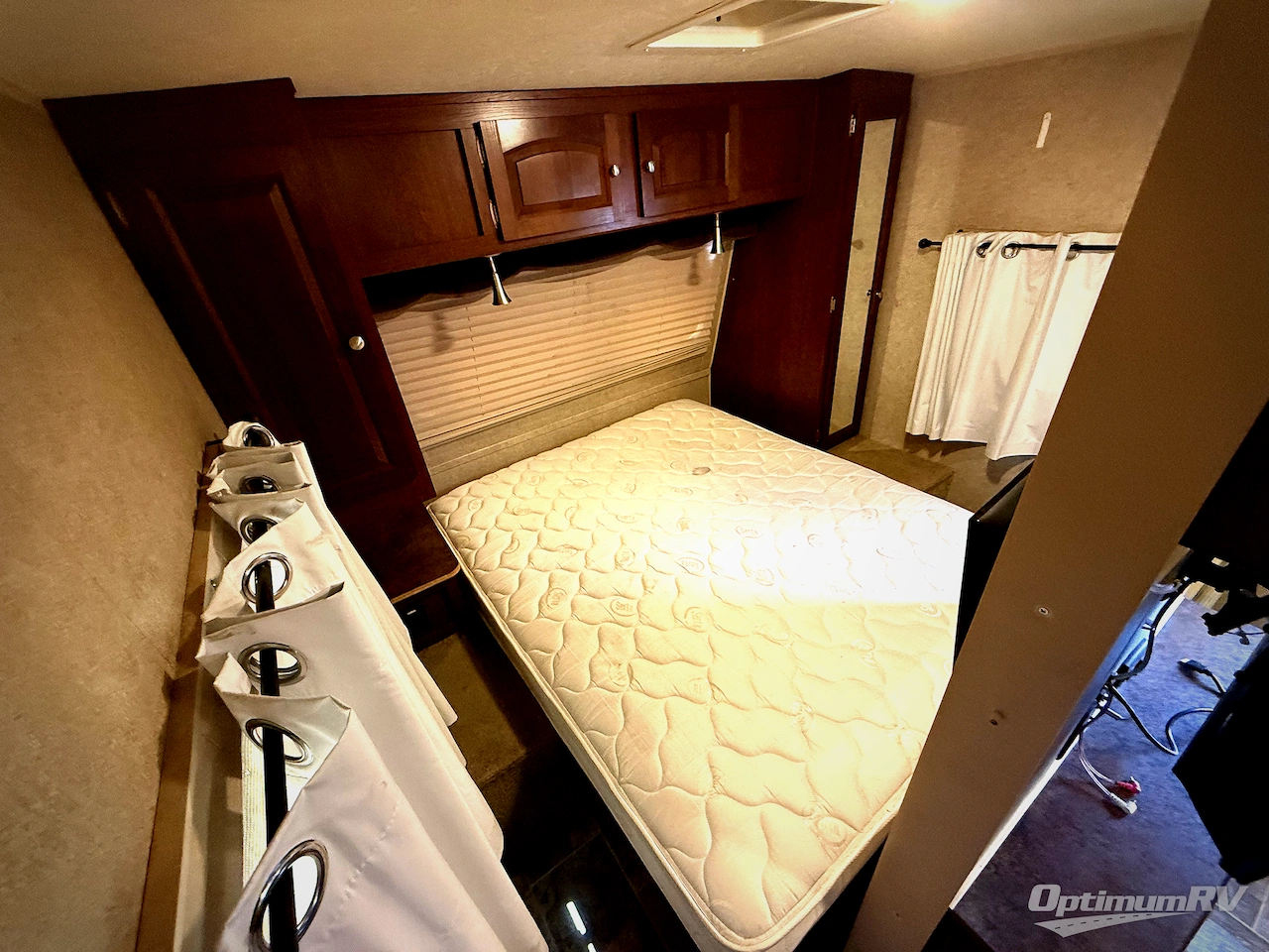 2015 Forest River Rockwood Ultra Lite 2910TS Photo 9