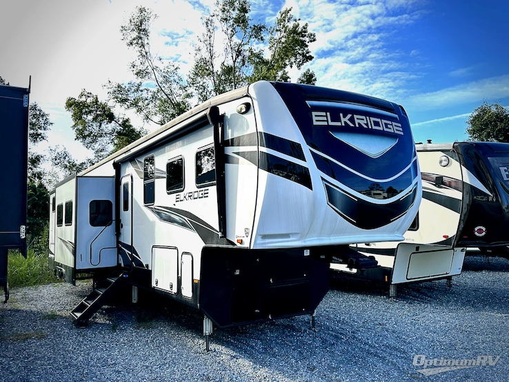 2022 Heartland ElkRidge 37DRB RV Photo 1