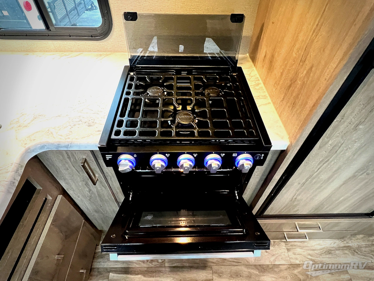 2022 Grand Design Imagine 2910BH Photo 6