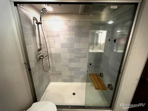 2022 Palomino Columbus 383FB RV Photo 3