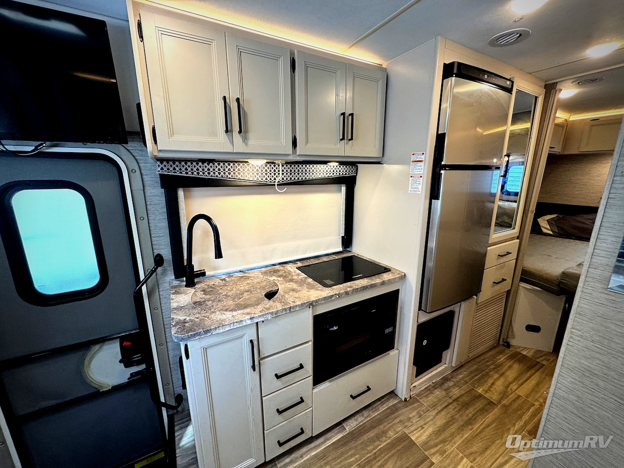 2021 Thor Axis 24.1 Photo 7