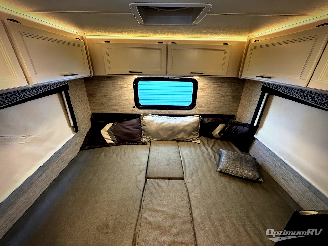 2021 Thor Axis 24.1 Photo 14