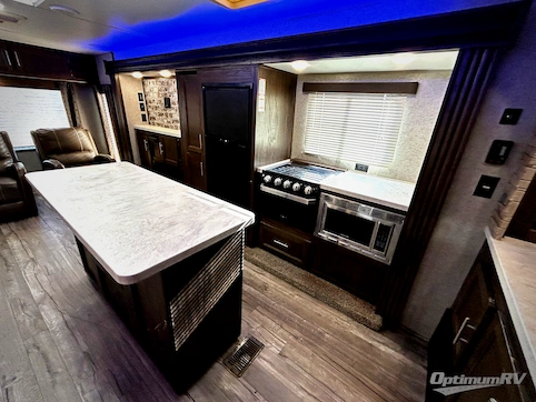 2019 Forest River Cherokee 304R RV Photo 4