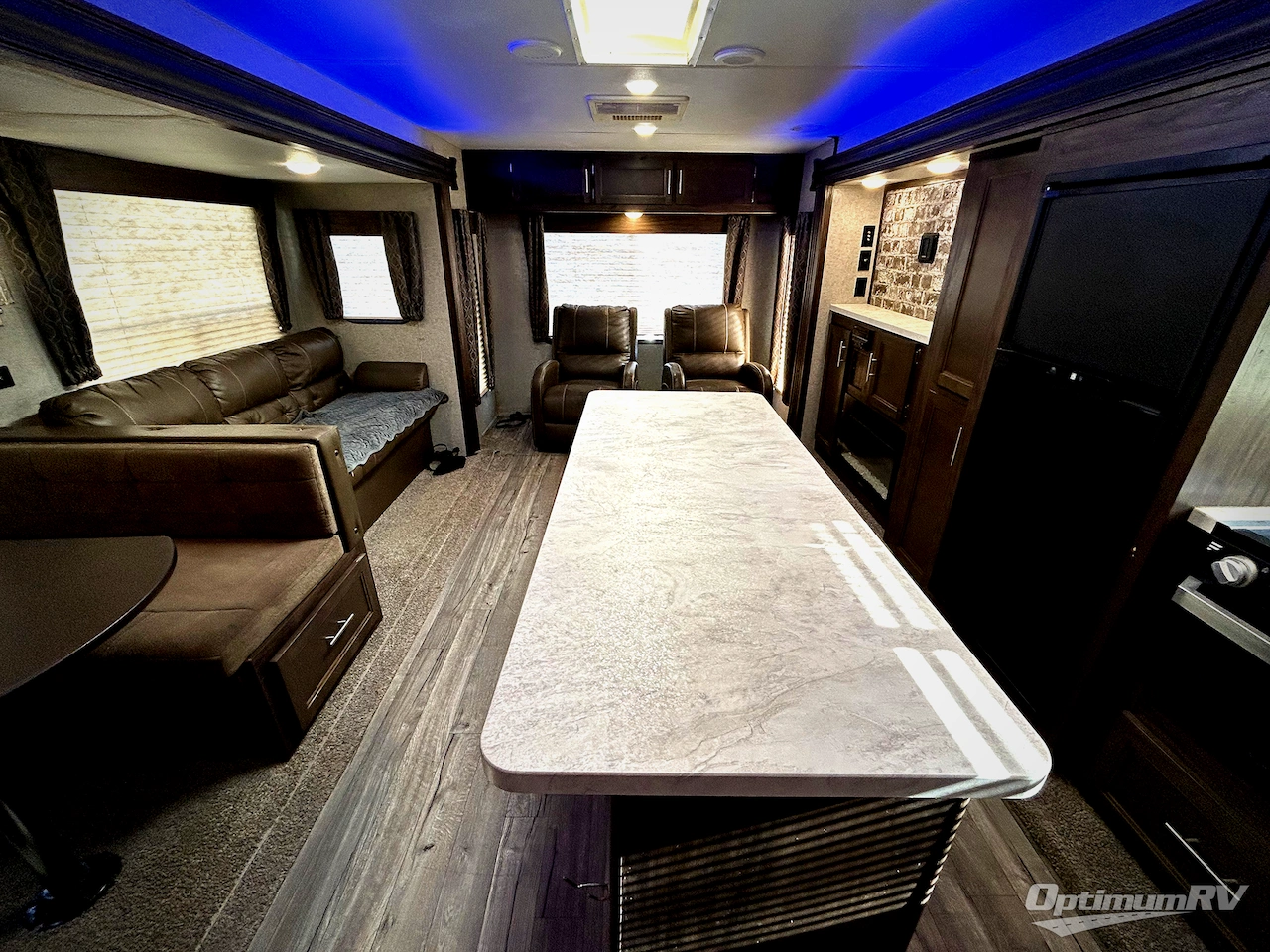 2019 Forest River Cherokee 304R Photo 4