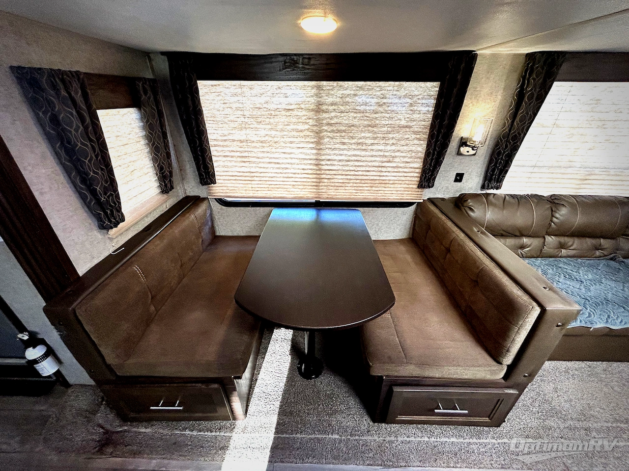 2019 Forest River Cherokee 304R Photo 14