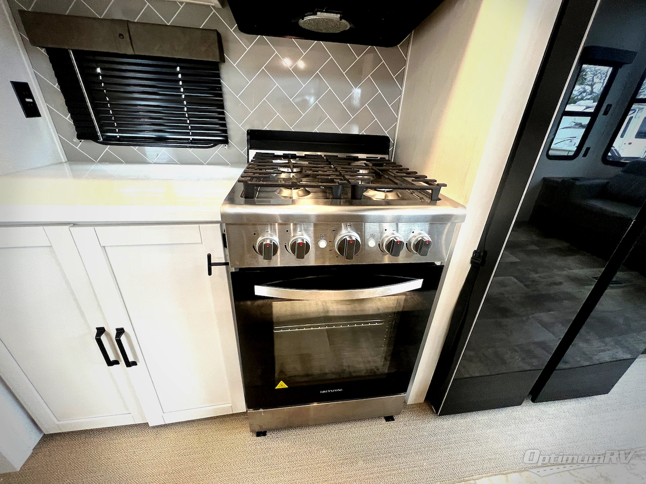 2025 Palomino Puma Destination 402LFT Photo 12