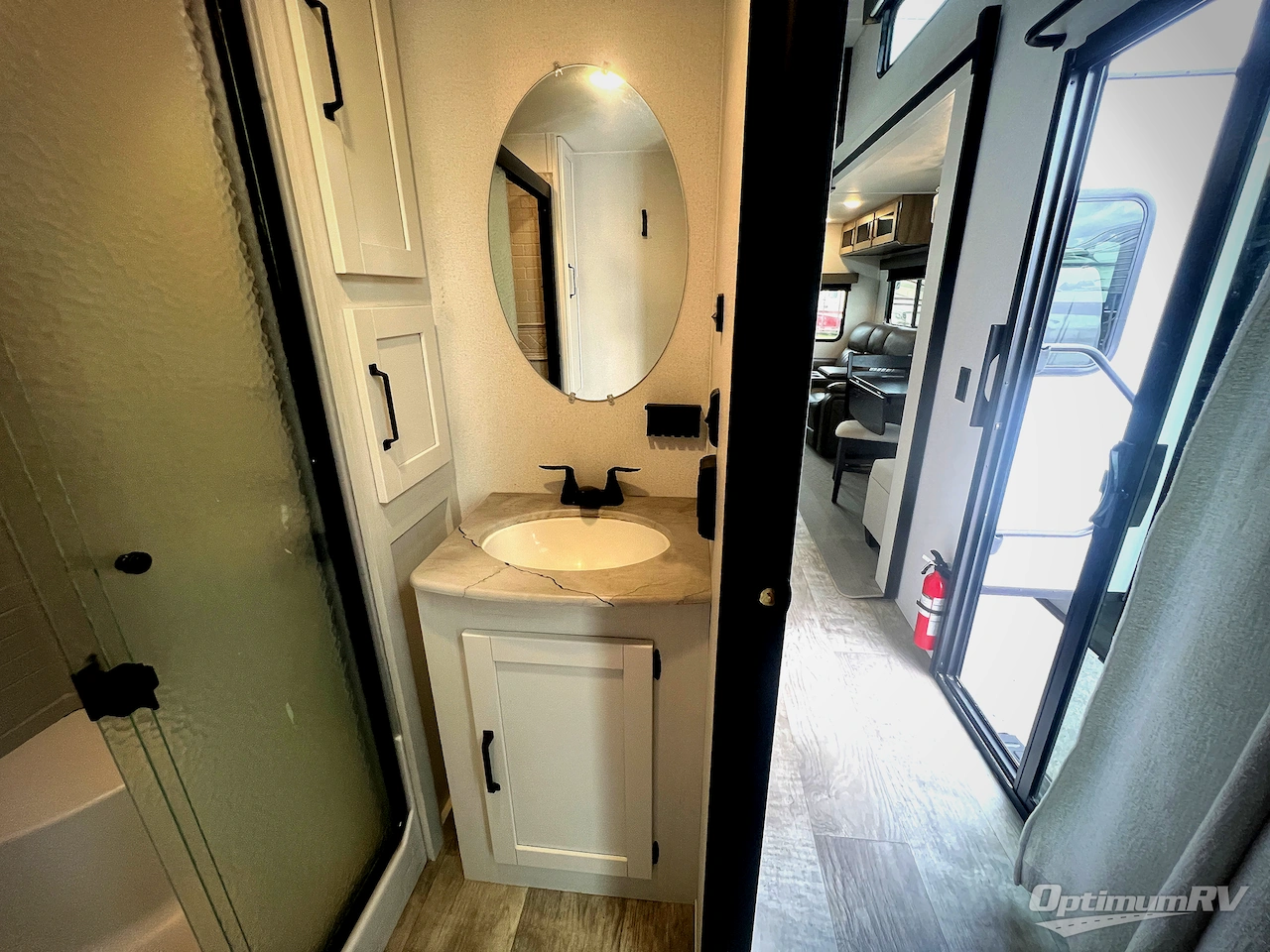 2025 Palomino Puma Destination 402LFT Photo 24