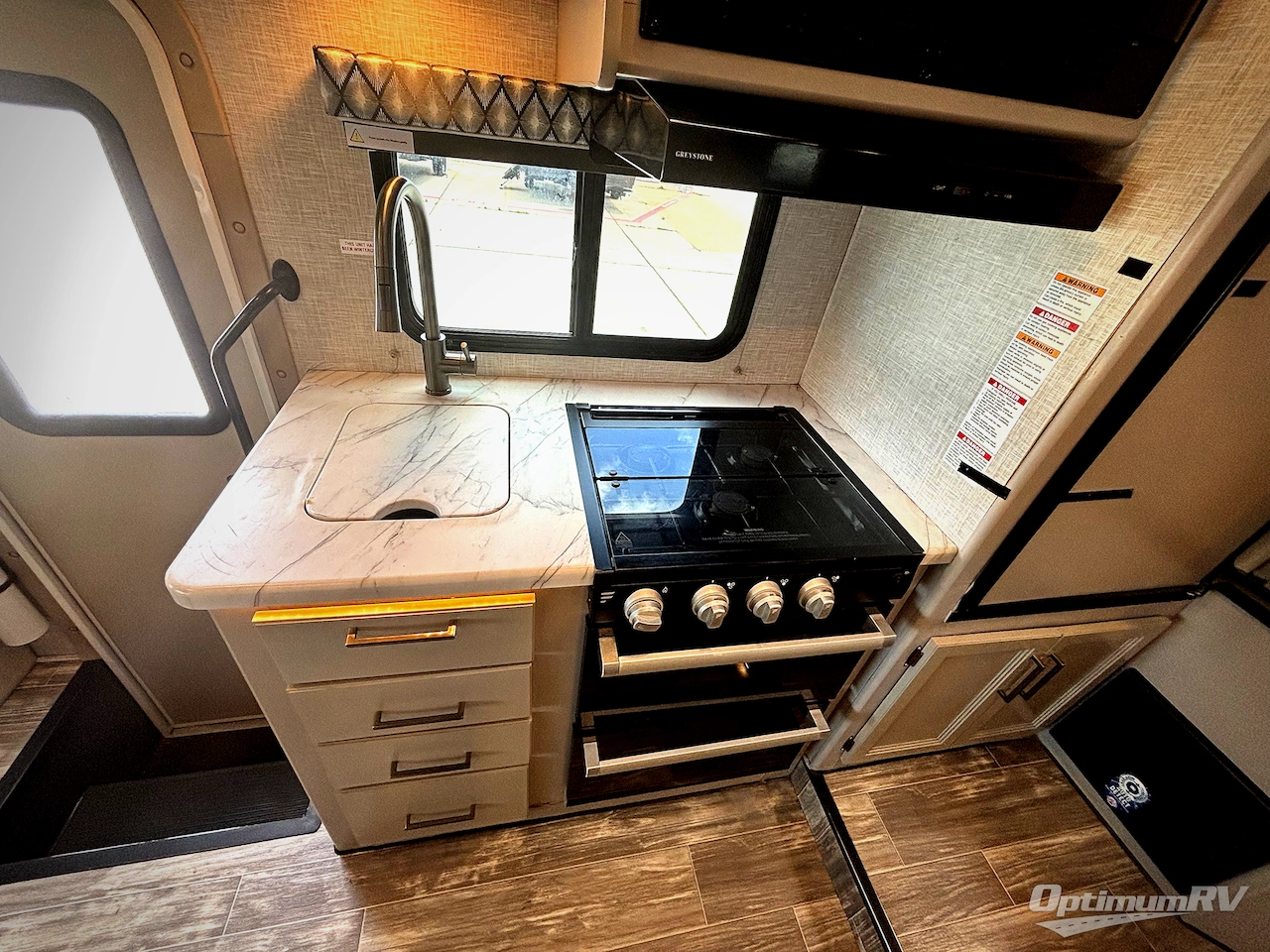 2024 Thor Four Winds 22E Photo 11