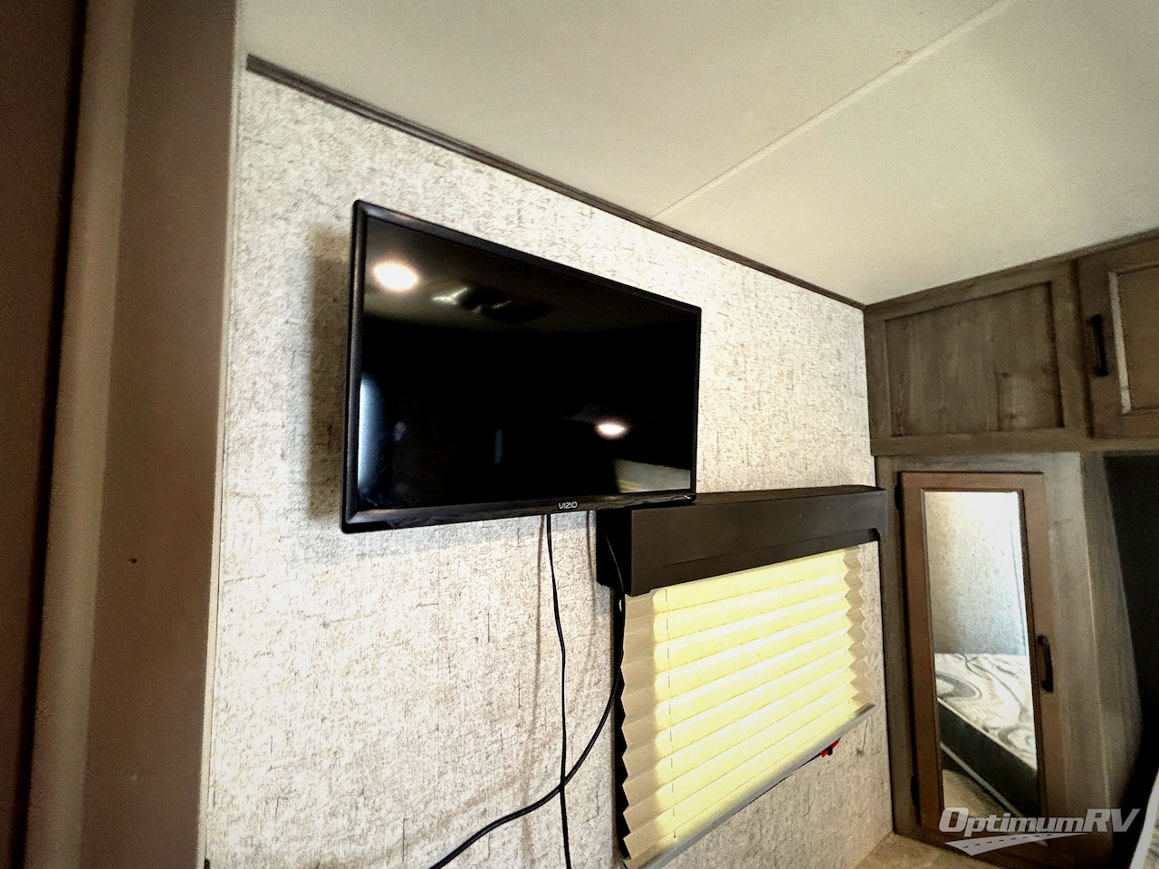 2020 Coachmen Apex Ultra-Lite 279RLSS Photo 9