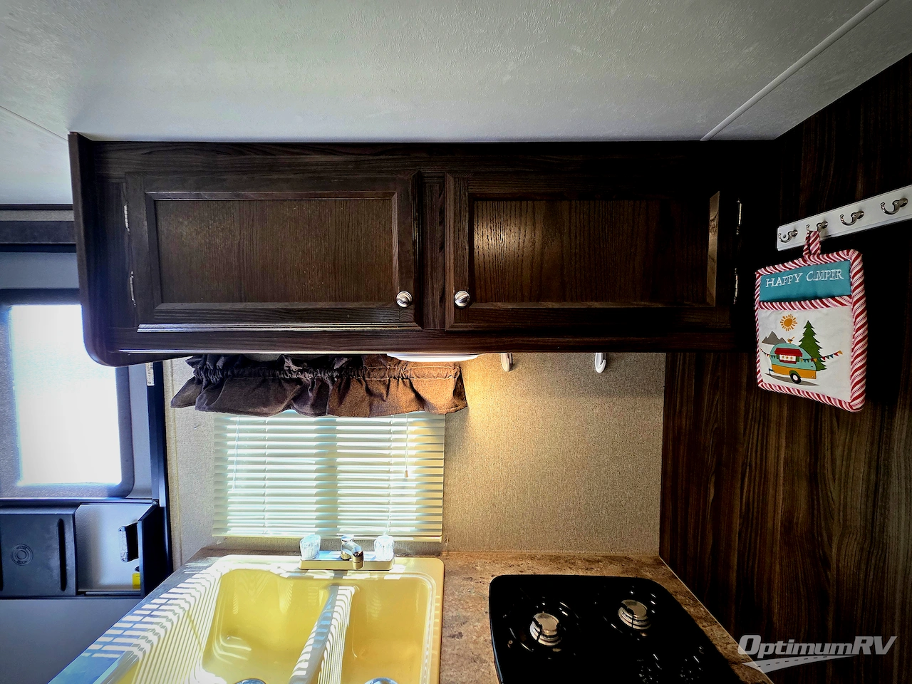2018 Coachmen Apex Nano 191RBS Photo 9