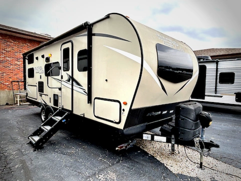 Used 2020 Forest River Flagstaff Micro Lite 25BRDS Featured Photo