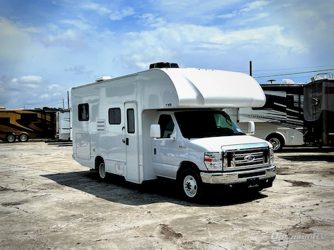 Used 2024 Thor Four Winds 22E Featured Photo