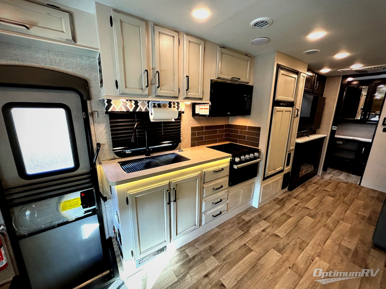 2022 Entegra Odyssey 26M Photo 11