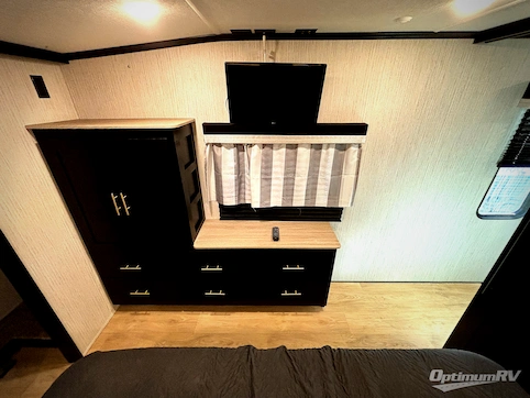 2021 Forest River Wildcat 336RLS RV Photo 4