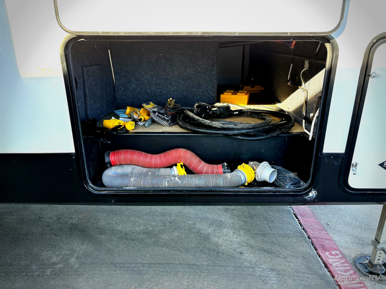 2021 Forest River Wildcat 336RLS Photo 14