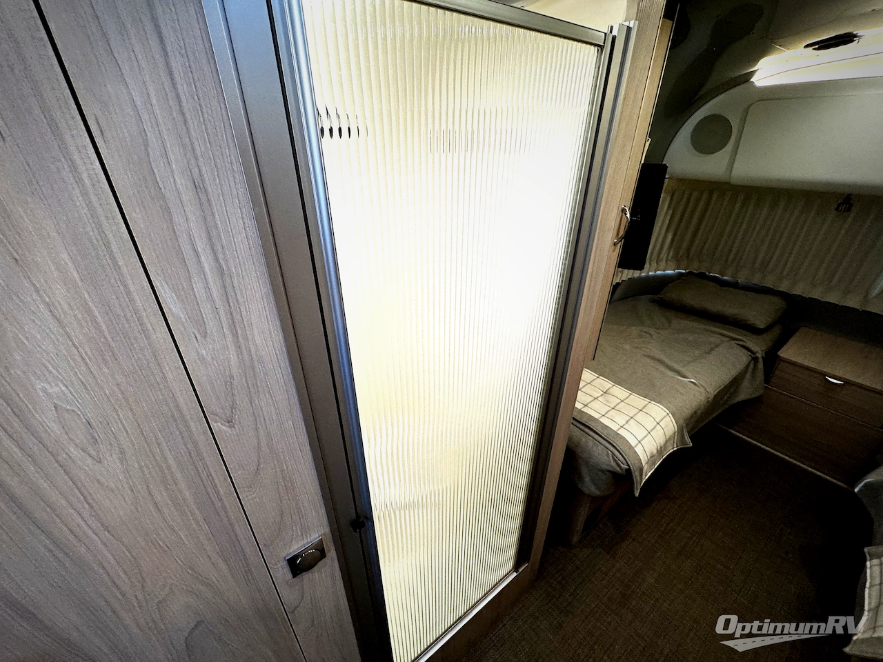 2022 Airstream Globetrotter 27FB Photo 14