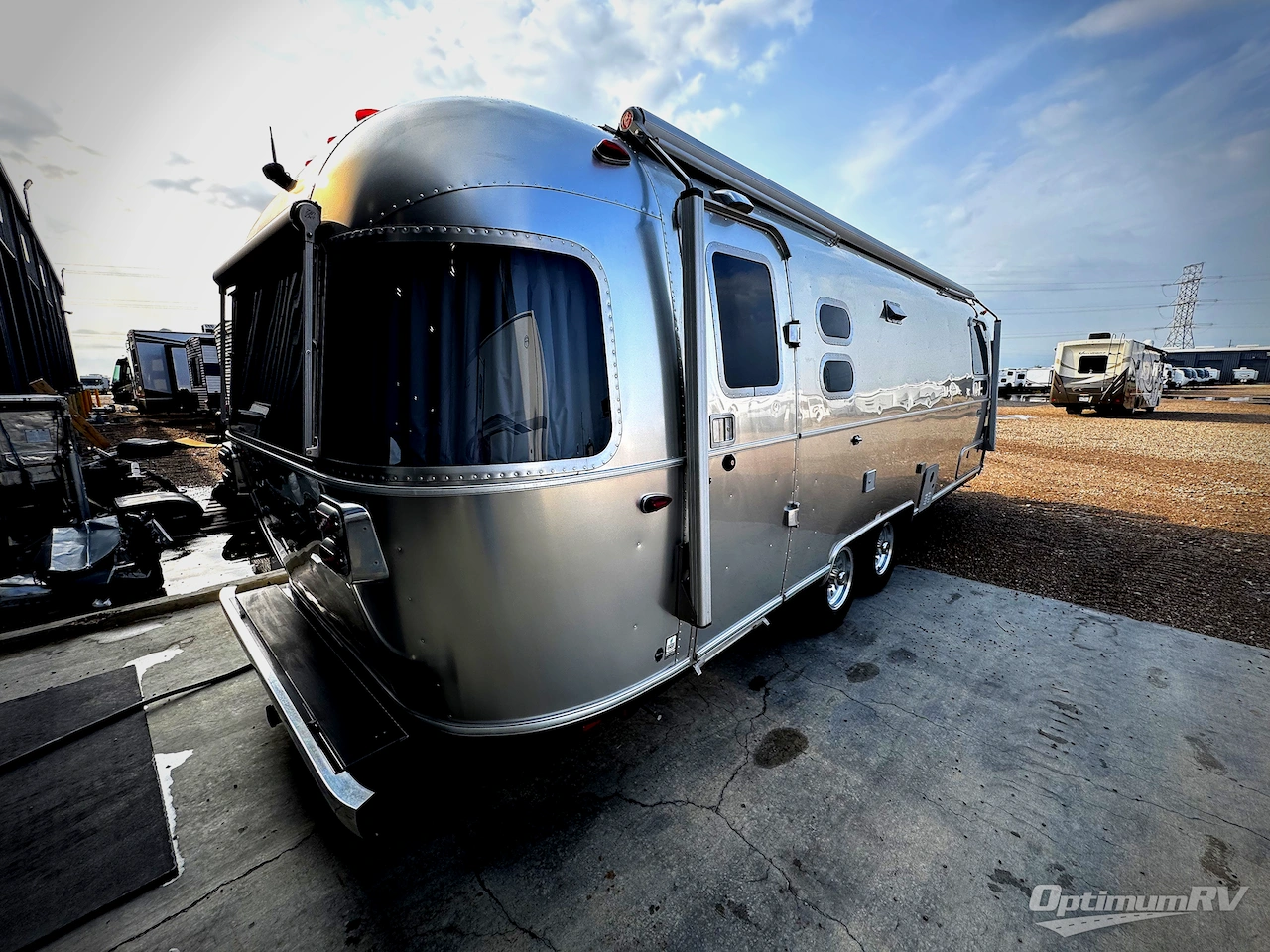 2022 Airstream Globetrotter 27FB Photo 20