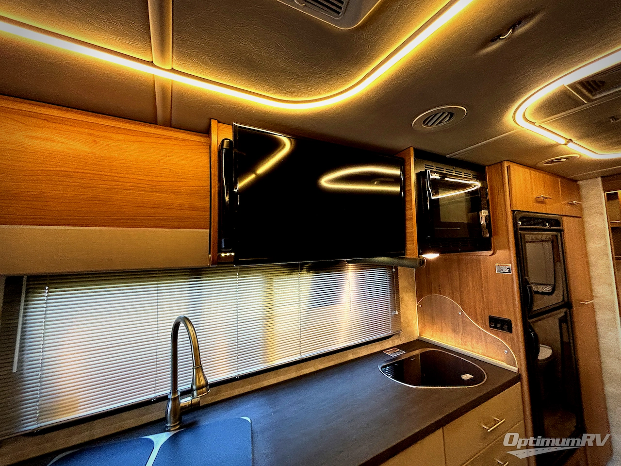 2018 Winnebago View 24D Photo 12